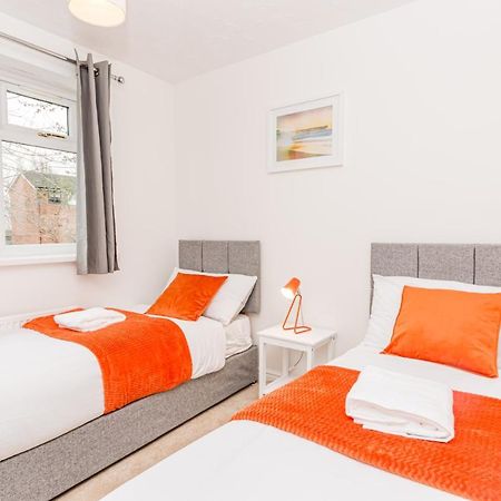 Burnham House - Labrad Homes Esterno foto